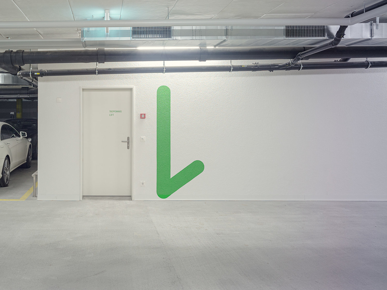 Signaletik Kurt Geschäftshaus