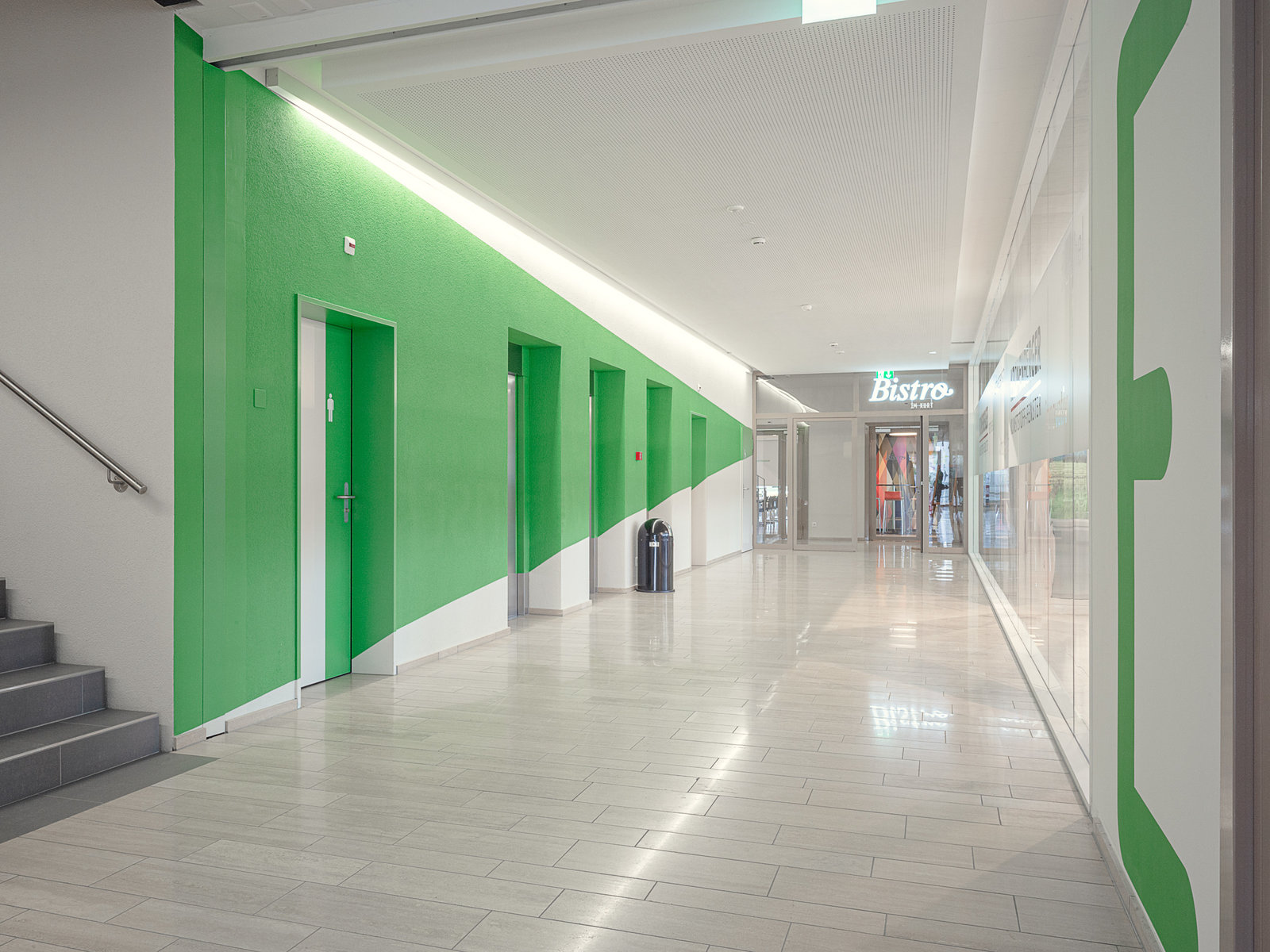 Signaletik Kurt Geschäftshaus