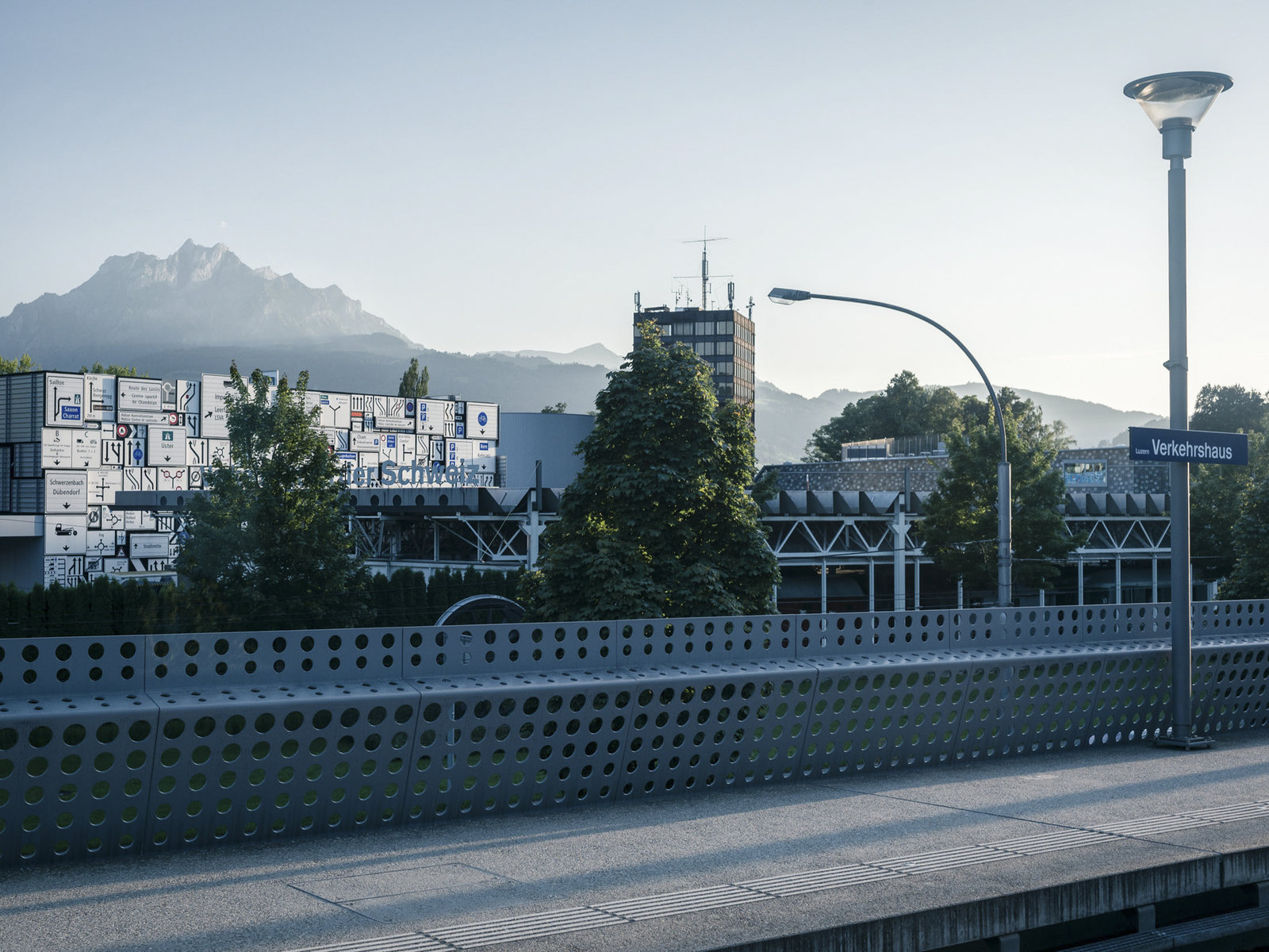 Themeninsel Skyguide