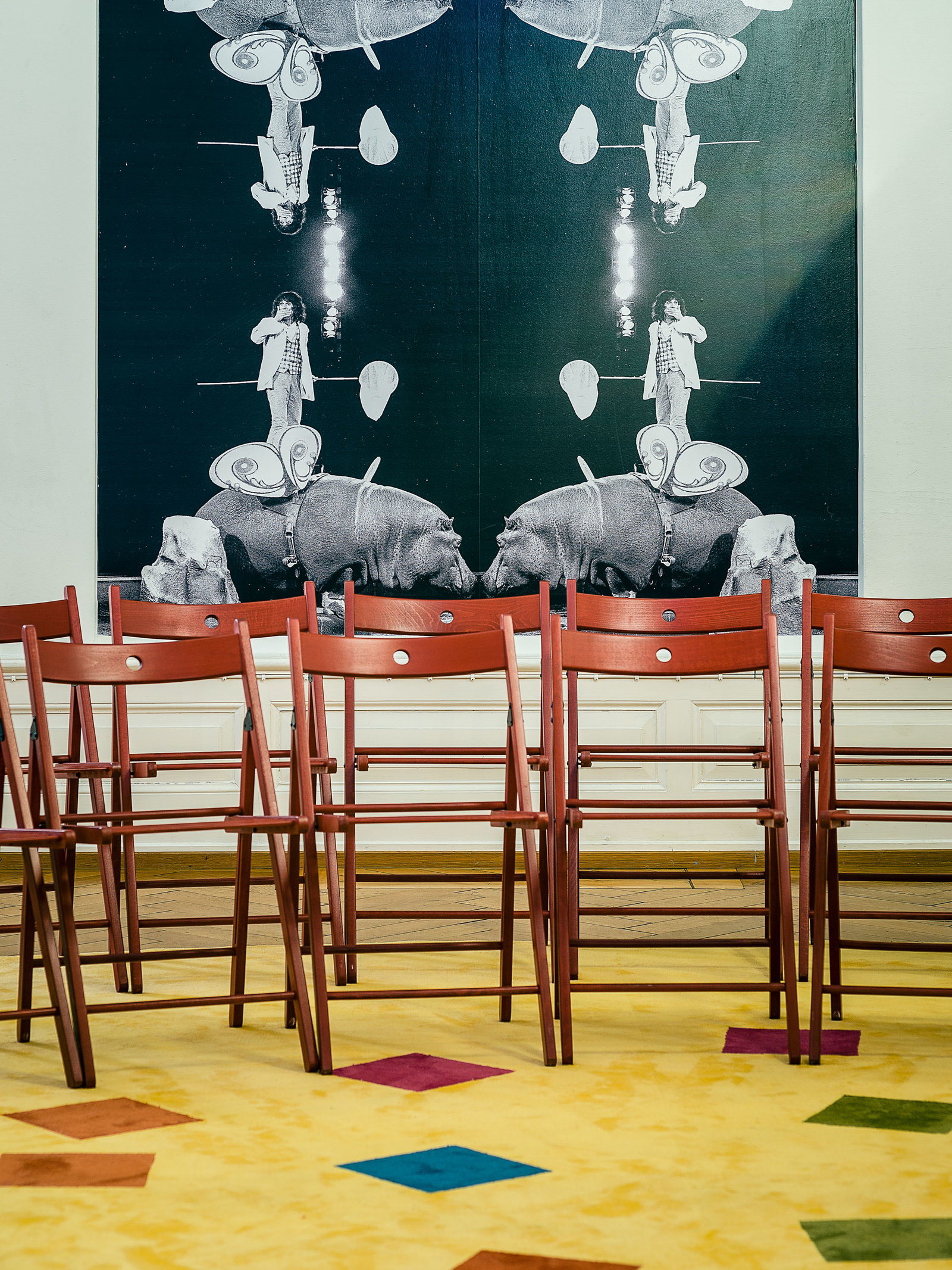 Ausstellungsgrafik und Szenografie Mode Circus Knie im Textilmuseum St.Gallen